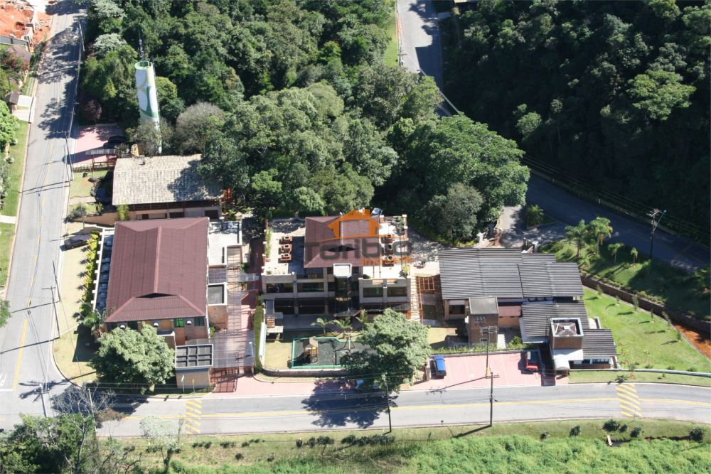 Casa em Condomínio à venda Caraguatá - 131017-2.jpg