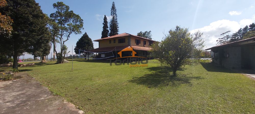 Casa Comercial Código 2002